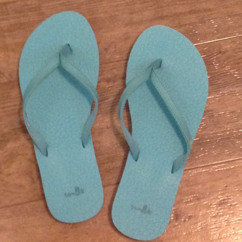 Sanuk turquoise flip flop sz 8